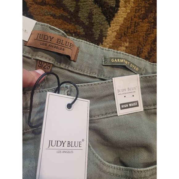 NWT Judy Blue Jeans Women's 29 Green Sage Mid Rise Cropped Capri Comfort Stretch - Picture 4 of 5